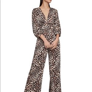 NWT BCBG MAXAZARIA Leopard jumpsuit — 328$ value ! Small